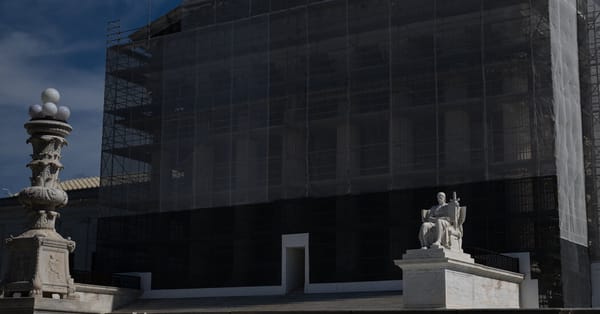 Study Finds Supreme Court More Likely to Rule for Wealthy, Economists Say — Static01.nyt.com