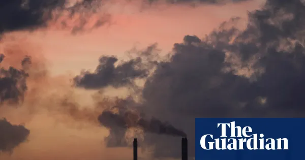 Experts skeptical US oil giants will swiftly rebuild Venezuela’s oil industry — I.guim.co.uk