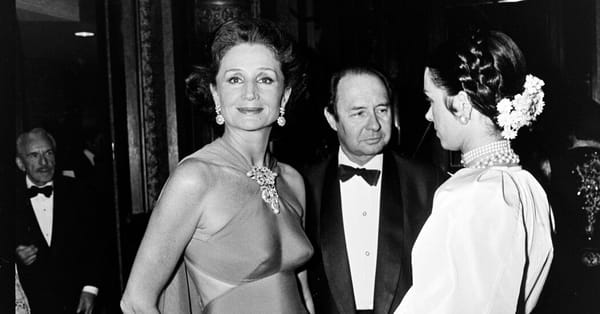 Jacqueline de Ribes, Parisian Countess and Fashion Tastemaker, Dies at 96 — Static01.nyt.com
