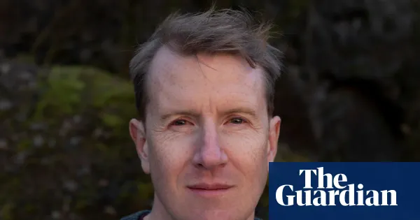 Patrick Charnley’s debut novel follows a young man’s recovery in Cornwall — I.guim.co.uk