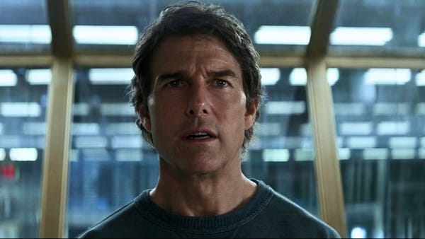 Tom Cruise reportedly filmed a lightsaber scene on Starfighter set — Static0.moviewebimages.com