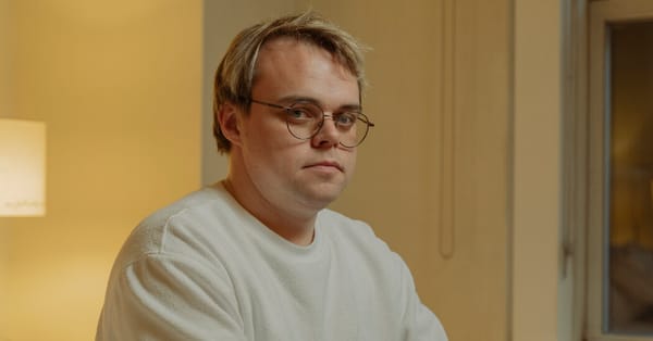 Videographer’s school footage became Oscar-nominated film on Russian classroom militarization — Static01.nyt.com