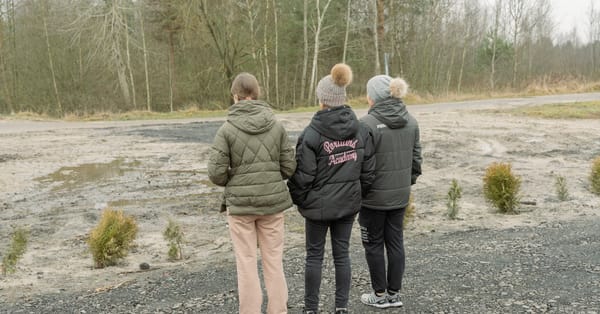 Moscow-imposed schools in occupied Ukraine emphasize militarism and Russification — Static01.nyt.com