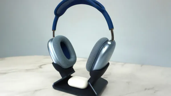 ZDNET reviewer: $29 AirPods Max stand delivers nearly the same charging experience as Mophie's $150 model — Zdnet.com