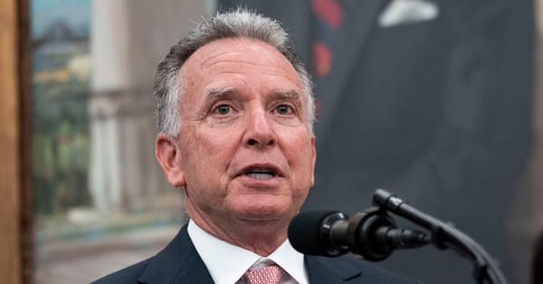 Woman killed by ICE officer honored at Timberwolves game; federal agents fire on two in Portland — Static01.nyt.com