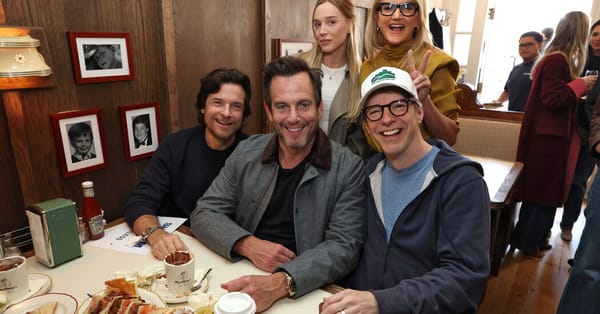 Stars arrive at Beverly Hilton as Golden Globes add inaugural podcast award — Static01.nyt.com