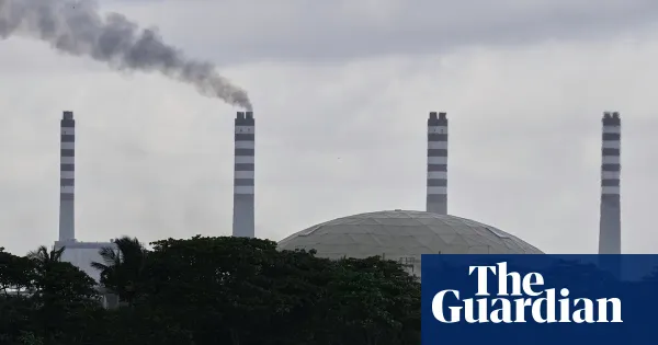 Venezuela’s potential oil return deepens glut weighing on US shale producers — I.guim.co.uk