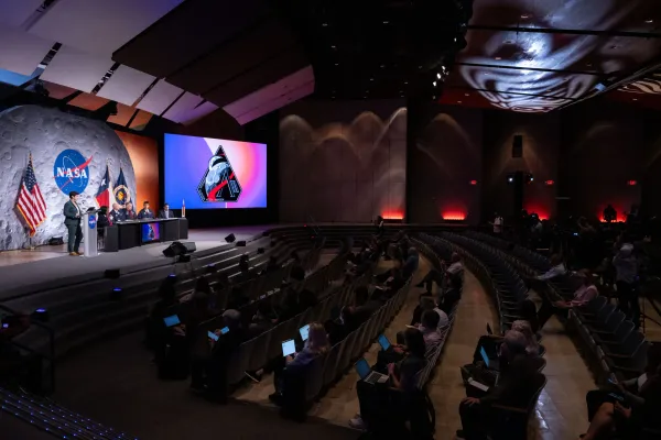 NASA opens media accreditation for Artemis II at Johnson Space Center — Nasa.gov