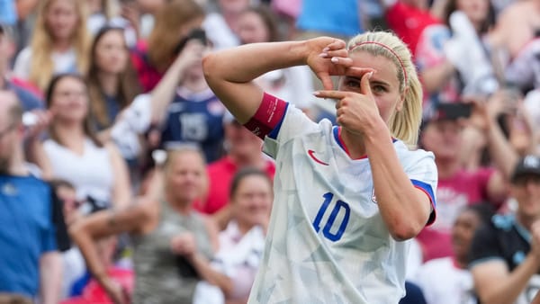 Lindsey Heaps to join NWSL expansion Denver Summit FC — Assets.goal.com