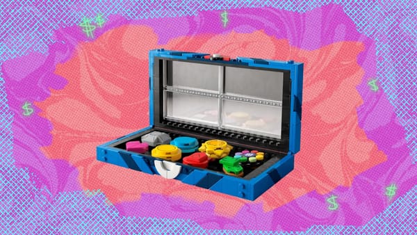 Free Kanto Region Badge set with Venusaur, Charizard and Blastoise Lego preorder — Helios-i.mashable.com