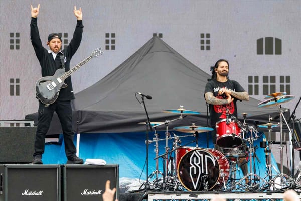 Jay Weinberg departs Suicidal Tendencies ahead of first child — People.com