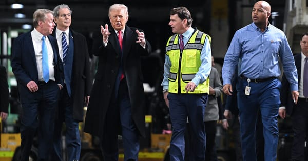 Trump flips middle finger at heckler during Ford factory tour in Dearborn — Static01.nyt.com