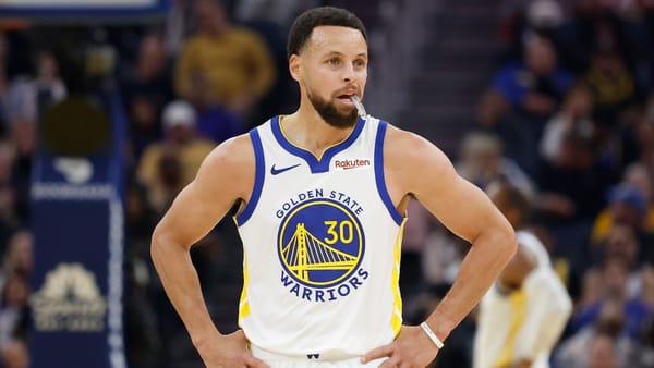 Warriors 22-19 at halfway mark but turnovers complicate upgrade plans — Sportshub.cbsistatic.com