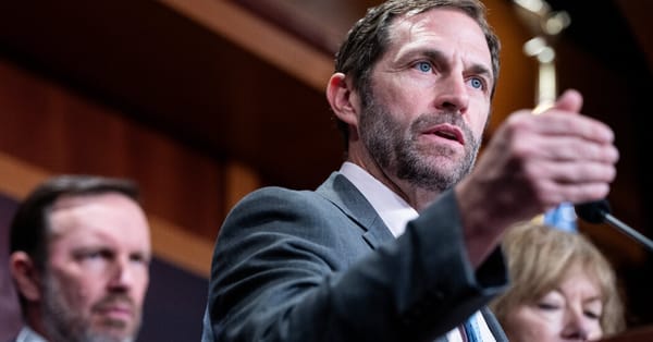 Three Democratic lawmakers say prosecutors contacted them over video urging troops to resist illegal orders — Static01.nyt.com