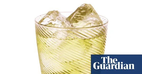 Bun House Disco’s pandan negroni recipe inspired by 1980s Hong Kong — I.guim.co.uk