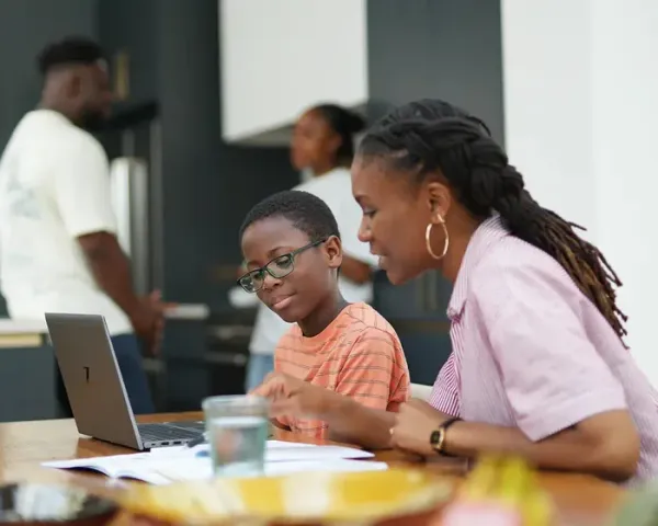 King’s InterHigh uses flexible, tech-driven online classes to support global students — I.guim.co.uk