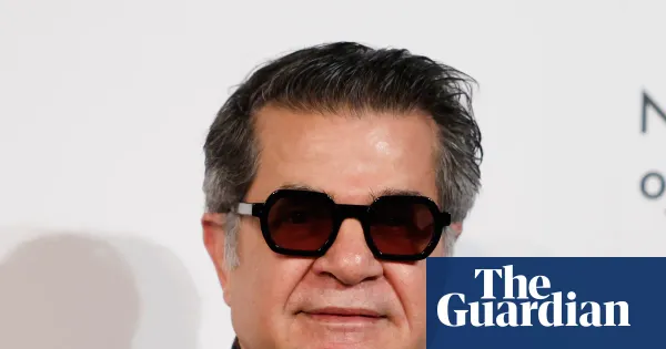 Jafar Panahi says Khamenei regime cannot sustain control in Iran — I.guim.co.uk