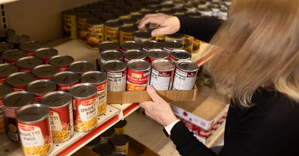 Judge Temporarily Blocks Freeze of Minnesota Food Stamp Funding — Static01.nyt.com