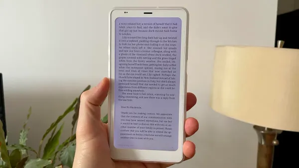 Onyx launches Boox Palma 2 Pro: 6.13-inch color E Ink reader with Android and 5G — Zdnet.com