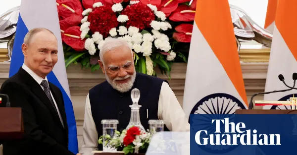Analysts say Russia is reshaping exports so India can keep buying discounted crude — I.guim.co.uk