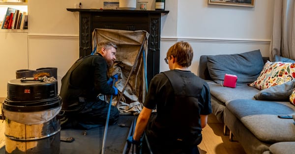 London chimney sweeps revive as energy costs push homeowners to fires — Static01.nyt.com