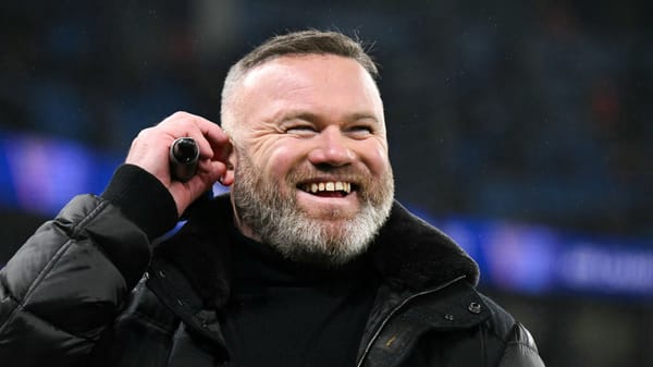 Wayne Rooney reveals he is deaf in left ear on Match of the Day behind-the-scenes — Assets.goal.com