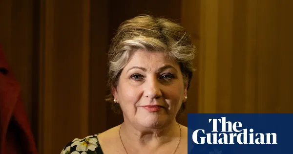 Labour chair warns online disinformation is undermining UK politics — I.guim.co.uk