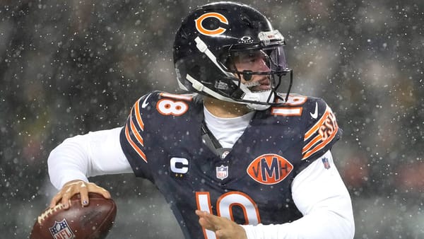 Caleb Williams cites 'miscommunication' with DJ Moore after OT interception — Sportshub.cbsistatic.com