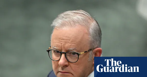 Prime minister condemns alleged antisemitic incident targeting Jewish boys in Melbourne — I.guim.co.uk