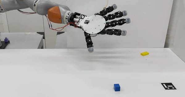 Detachable robotic hand can crawl and grasp objects on both sides — Static01.nyt.com