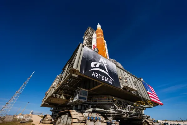 NASA rolls Artemis II SLS rocket and Orion spacecraft to Launch Pad 39B — Nasa.gov