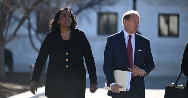 Supreme Court signals narrow ruling for Fed governor Lisa Cook — Static01.nyt.com