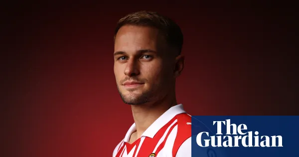 Léo Scienza says Championship 'is a bloodbath' after troubled path to Southampton — I.guim.co.uk