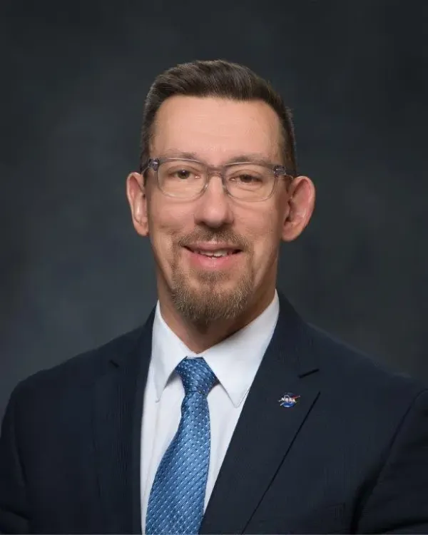 Christopher J. Williams is acting deputy director for ARMD Integrated Aviation Systems — Nasa.gov