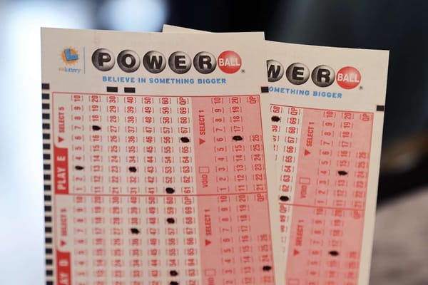 Arkansas player claims $1.8 billion Powerball jackpot, takes $834.9M cash option — People.com