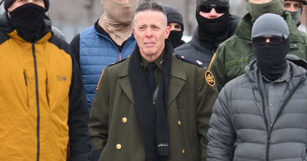 Border Patrol chief’s greatcoat sparks comparisons and online debate — Static01.nyt.com