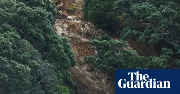 Two dead and at least six missing after New Zealand landslides — I.guim.co.uk