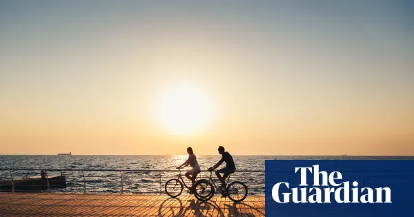 Guardian asks readers for favourite romantic places in Europe; £200 Coolstays prize — I.guim.co.uk
