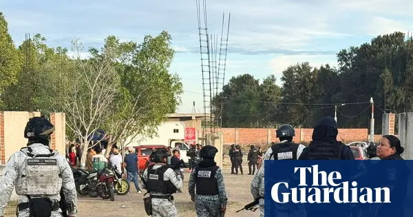 Gunmen kill at least 11 at football match in Salamanca, Guanajuato — I.guim.co.uk