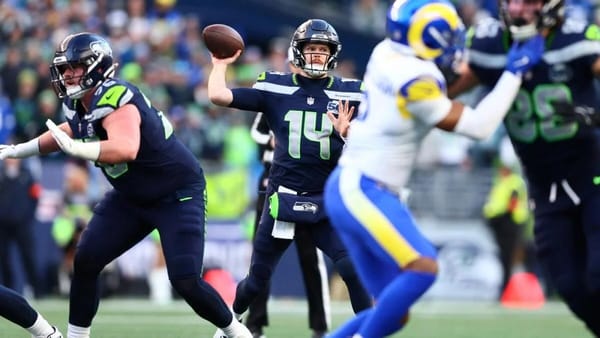 Seahawks volunteer to face Rams at Melbourne Cricket Ground for NFL's first Australia game — Sportshub.cbsistatic.com