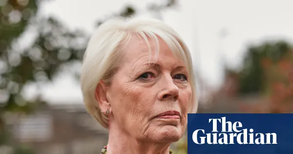 Widow whose husband was killed in Paris in 1997 campaigns for victims abroad — I.guim.co.uk