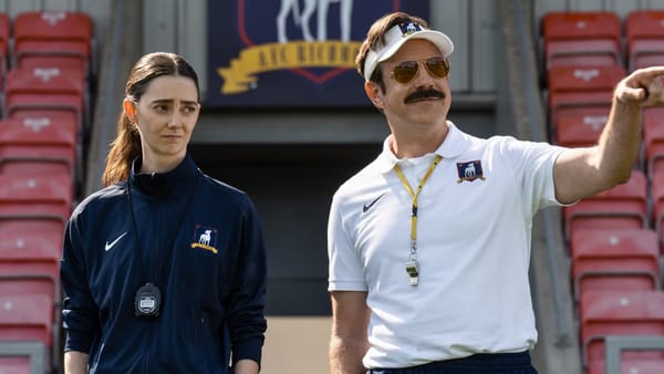 Ted Lasso Season 4 Coming to Apple TV This Summer — Ted Coaches Women's Team — Static0.moviewebimages.com