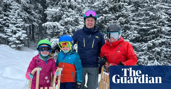 Sledges, bears and a pop-up hotel at Arosa in the Graubünden Alps — I.guim.co.uk