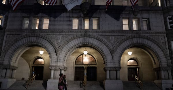 Ilhan Omar sprayed with liquid at Minneapolis town hall; attacker restrained — Static01.nyt.com