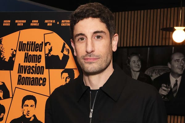 Jason Biggs says wife Jenny Mollen's pregnancy was the wake-up call to sobriety — People.com