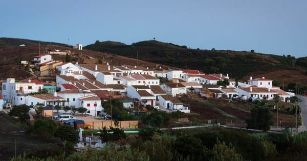 Buyers are acquiring abandoned European villages to create isolated retreats — Static01.nyt.com