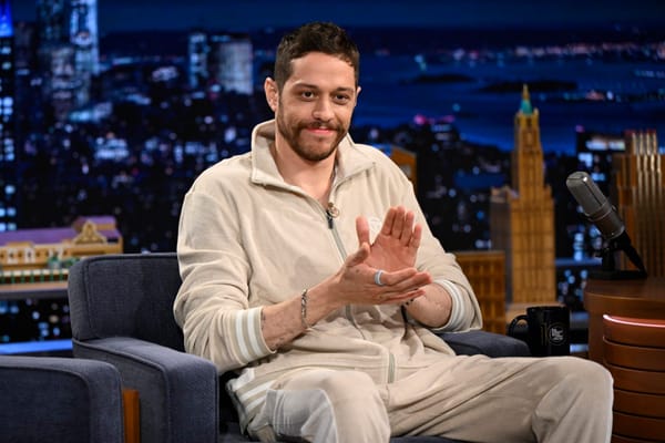 Pete Davidson Plays Tom Homan in SNL's ICE Meeting Cold Open After Minneapolis Shooting — Nbc.com