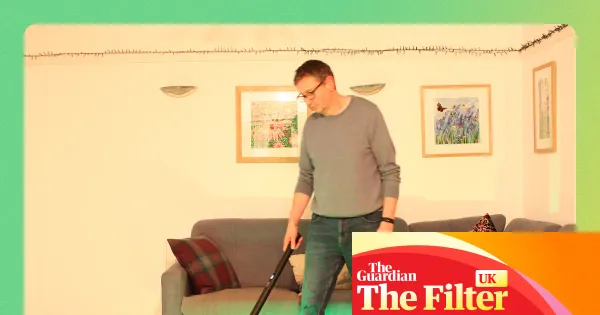 Dyson PencilVac Fluffycones review: ultra-light hard-floor vacuum that won't replace main cleaner — I.guim.co.uk