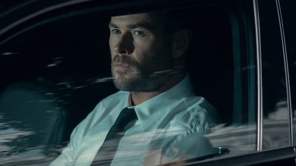First Reactions Praise Chris Hemsworth Thriller 'Crime 101' — Static0.moviewebimages.com