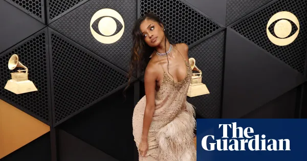Grammys red carpet 2026: Chappell Roan, Sabrina Carpenter, Huntrix — I.guim.co.uk